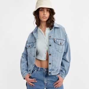 NWT Levi’s 90S TRUCKER JACKET size Small